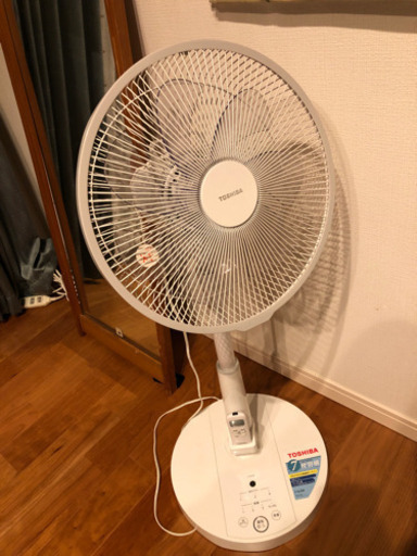 Toshiba 7枚羽根 扇風機 リモコン付き 2019年製