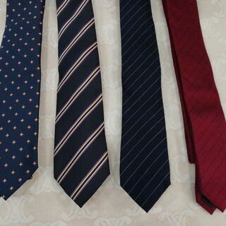 【譲渡者決定】新品未使用ネクタイの画像
