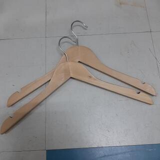 木製ハンガー　45本！！まとめて♪の画像