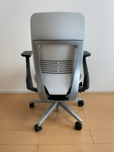 スチールケース　ジェスチャーチェア