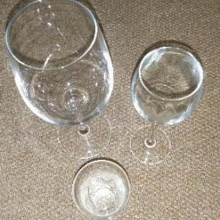 ワイングラス(大・小)　ビールグラスの画像