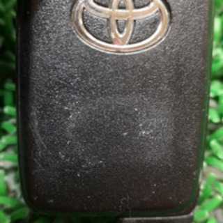 【スマートキー H24 トヨタ プリウス アルファ α の画像