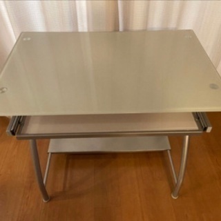 デスクセット　（ガラスデスク＋ニトリ椅子）　机　テーブルの画像
