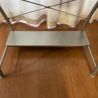 デスクセット　（ガラスデスク＋ニトリ椅子）　机　テーブルの画像