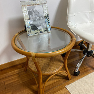 アジアン　ガラステーブルの画像