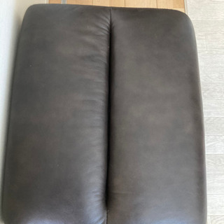 本革スツールの画像