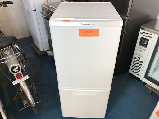（28）2013年製　Panasonic　冷蔵庫　中古品　138Ｌ　欠品あり。