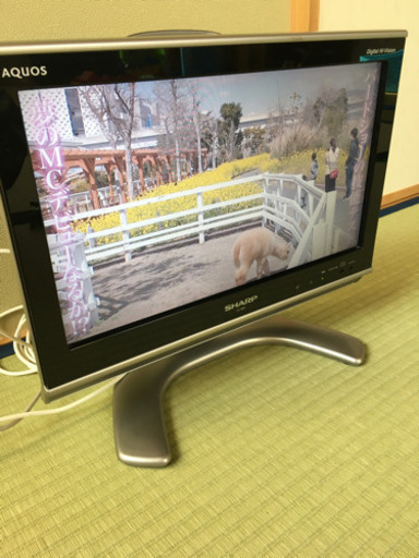 SHARP 液晶テレビ　日本製　B-CAS有　16インチ
