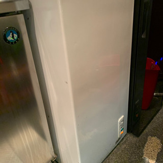 業務用冷凍庫の画像