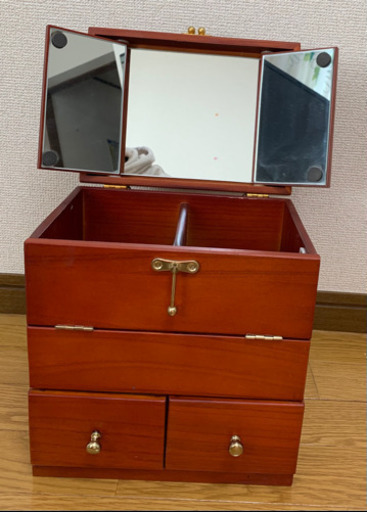 中古品　ドレッサー　お譲りします