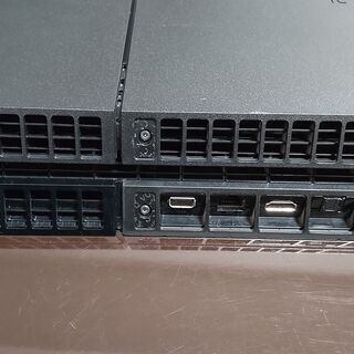 プレイステーション4（PS4）+ デュアルショック4 + 外付けSSD + ゲーム5本の画像