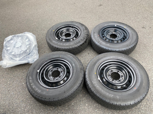 15インチタイヤ　新品