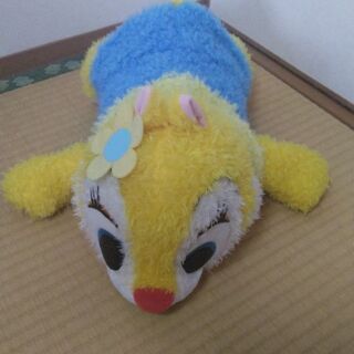 ディズニーのチップとデールのデールのぬいぐるみ