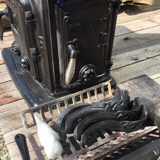 フランクリン型　猫足アンティーク薪ストーブ　の画像