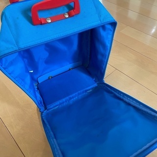 トーマスキャリーバッグの画像