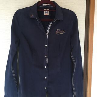 Gaastraのネイビーブルーシャツ