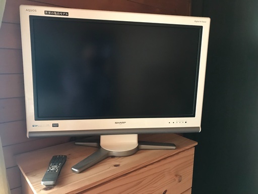 世界の亀山モデル　32インチ　使用少ないテレビテレビ