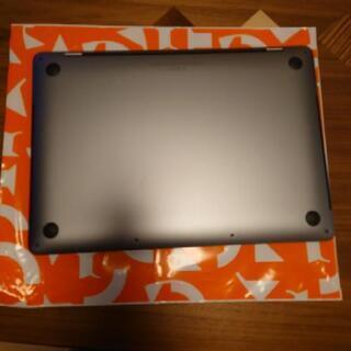 MacBook Pro Retina 2020　Touch Bar付き USキー 13インチ SSD 512GB 2.0GHz Intel Core i5の画像