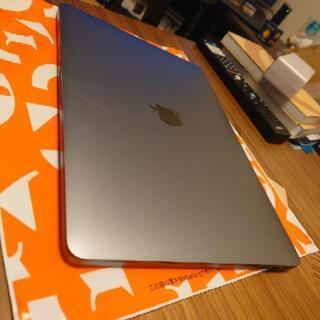 MacBook Pro Retina 2020　Touch Bar付き USキー 13インチ SSD 512GB 2.0GHz Intel Core i5の画像