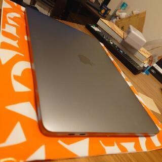 MacBook Pro Retina 2020　Touch Bar付き USキー 13インチ SSD 512GB 2.0GHz Intel Core i5の画像
