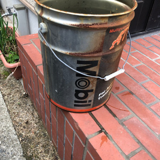 ペール缶