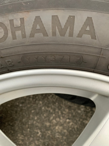 175/60r16 ヨコハマ　ig60  17年製スタッドレスホイールセット175/65R15の車にもつきます
