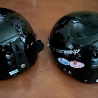 ☆ ヘルメット中古品２個　☆の画像