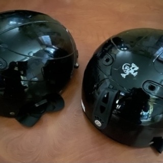 ☆ ヘルメット中古品２個　☆の画像