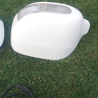 トヨタ bB NCP  純正 LEDウィンカードアミラーカバー左右セット パールホワイト 中古の画像