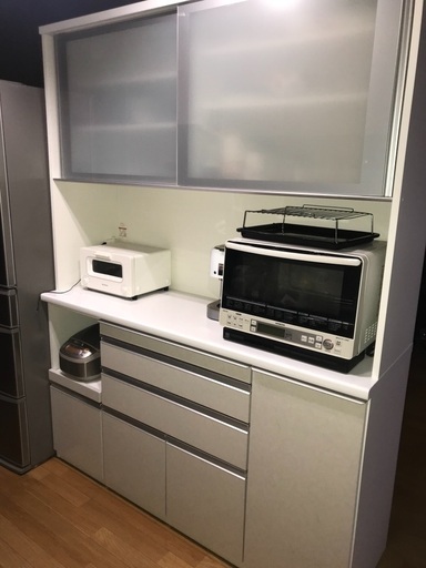 大型食器棚　キッチンボード　カップボード
