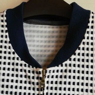 Lil nina レディース 薄手ジャンパー　Ｍサイズ　ネイビーの画像