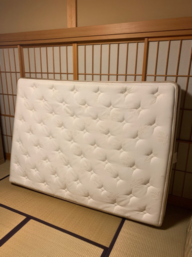 シモンズ　マットレスダブル　34800→29800