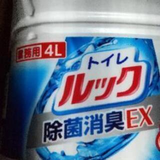 格安！LIONトイレルック4L大ボトル＋本体セットの画像