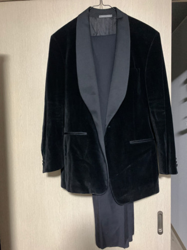 サルバトーレフェラガモ　スーツ