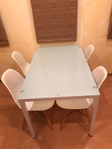 ダイニングテーブルセット売ります。