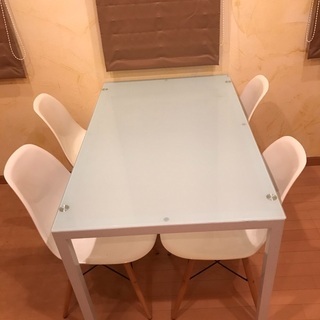ダイニングテーブルセット売ります。