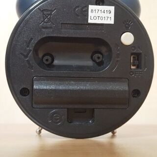目覚まし時計(ニトリ ネイビー ベルタイプ)の画像