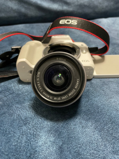 CANON KISS M 白、ほぼ新品
