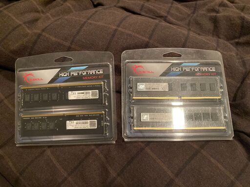 【中古】PCRAMモジュール四つ、32GB、DDR4 G.Skill High Performance Memory