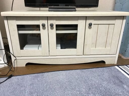 TVデスク