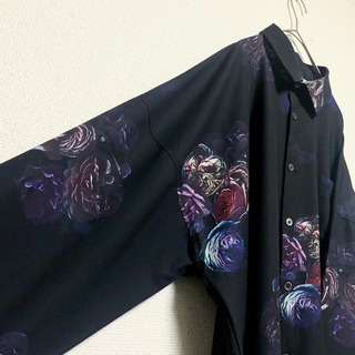 薔薇柄 柄シャツ 完売品 (定価15400円)の画像