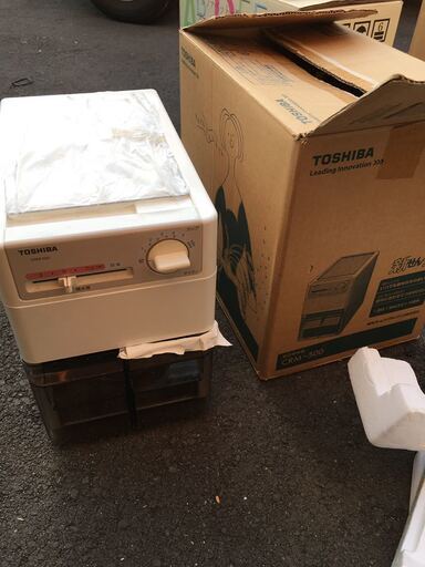 TOSHIBA 東芝 家庭用 精米機 CRM-500 家庭用精米機