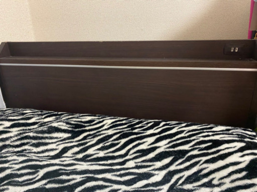 シングルベッド　引き出しあり