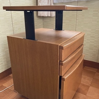 キャスター付き机サイド収納の画像