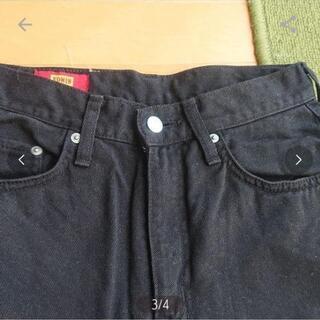 EDWINブラックデニムの画像