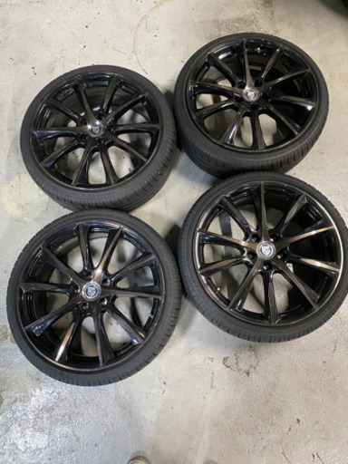 19インチホイールタイヤ付き溝あり215/35/19