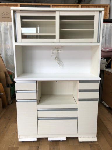 美品‼︎   キッチンボード　ホワイト　収納　扉　引き出し　電源　キッチン