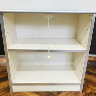 ★中古品　ロールカーテン付きシェルフの画像