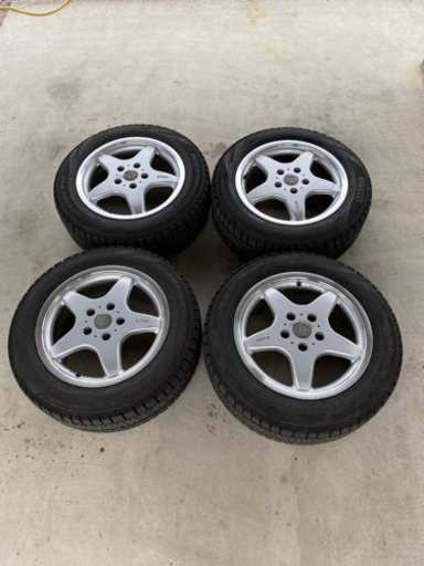 ピレリ　スタッドレス　205/60R16 ヴォクシー等