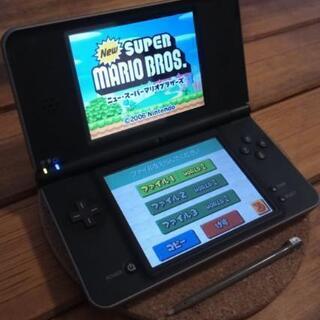 ニンテンドーDSiLL （ダークブラウン）＋ソフト４つの画像